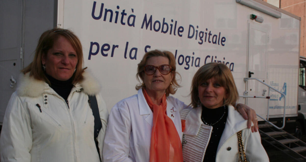 Un elettrocardiografo donato alla senologia del Vittorio Emanuele, il sistema messo a disposizione dall'Ados - 