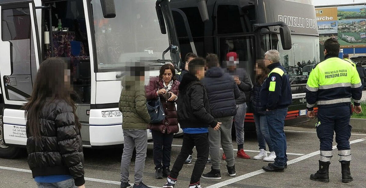 Stage fuori porta sfortunato, cinquanta studenti gelesi intossicati nell'Ennese - 