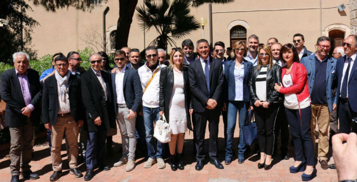 "Da Gela un candidato forte per le regionali", Salvatore Cardinale detta la linea di Sicilia Futura: la figlia Daniela "sponsorizza" Renzi - Il gruppo di Sicilia Futura