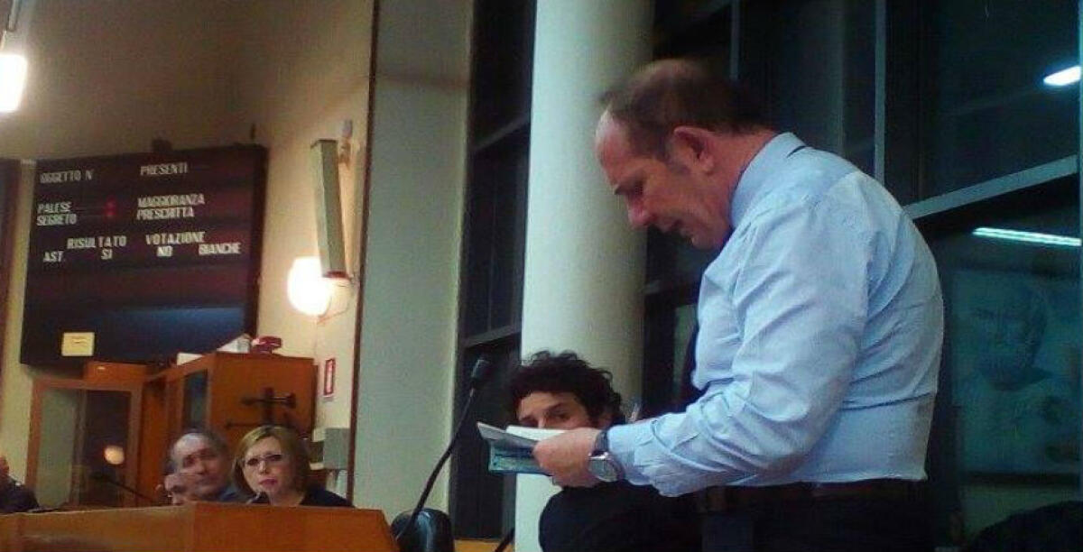 Volano le accuse sul caso Tari, Siragusa a Siciliano: "E' politicamente disperato...se ci sono anomalie vada in procura a denunciare" - Guido Siragusa in consiglio comunale