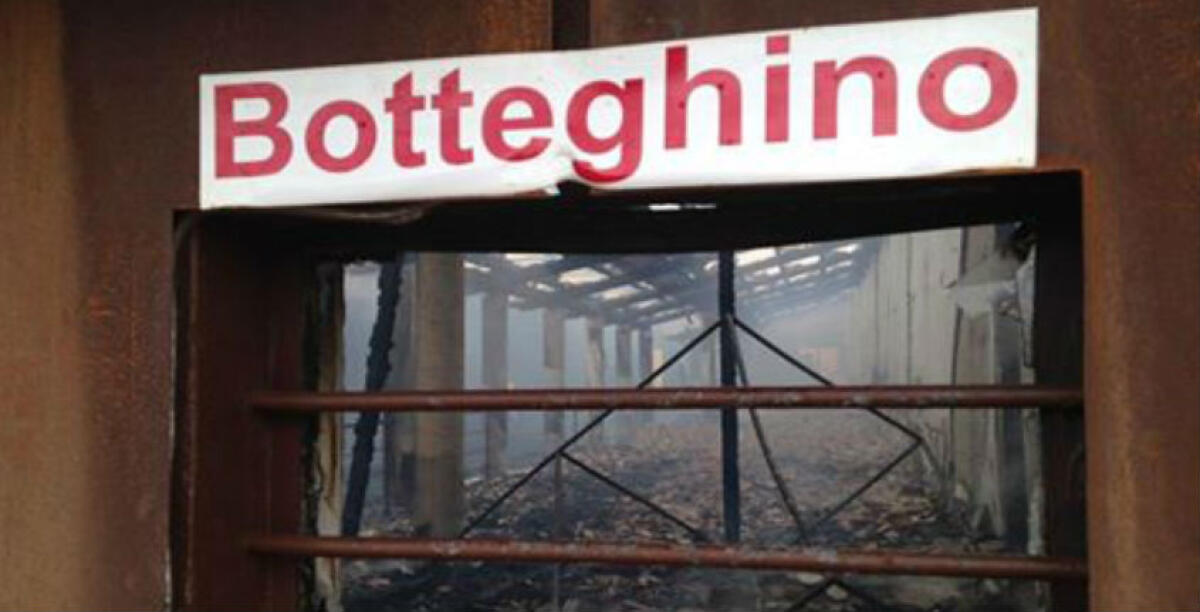 "Un'enorme distruzione", partono le indagini sul rogo al "Déjà Vu": non convince la pista del racket - 