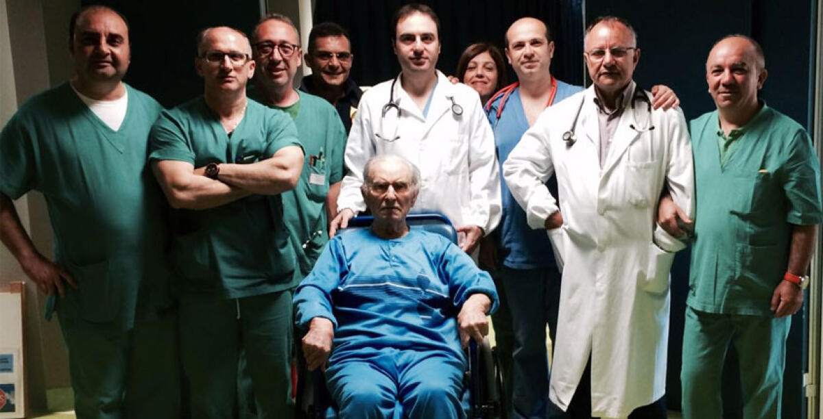 A 98 anni supera un grave infarto, il medico: complice il suo aspetto giovanile -