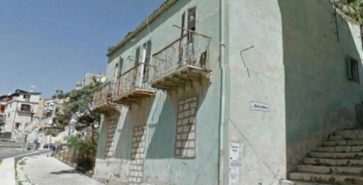 I beni del Demanio concessi gratuitamente a giovani imprenditori, nel bando l'ex casa cantoniera di via Colombo - 