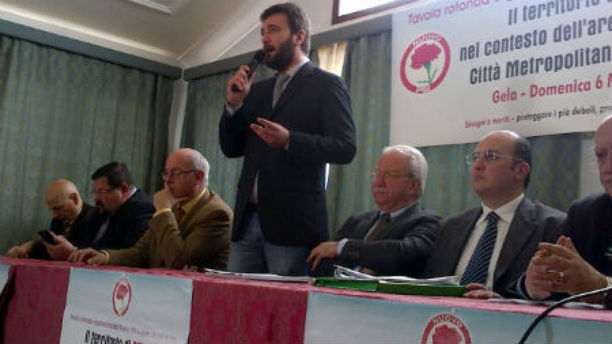 "Basta incarichi a nomina diretta...al Comune sanno di do ut des", Antonuccio al sindaco: "Bandi pubblici e poi le dimissioni" - 