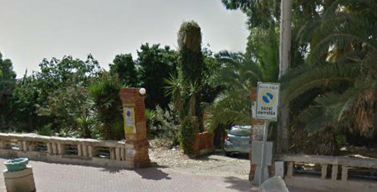 Il lungomare è ancora un caso, la commissione all'assessore D'Arma: "Pericolo amianto all'ex lido Eden e senso unico da rivedere" - 