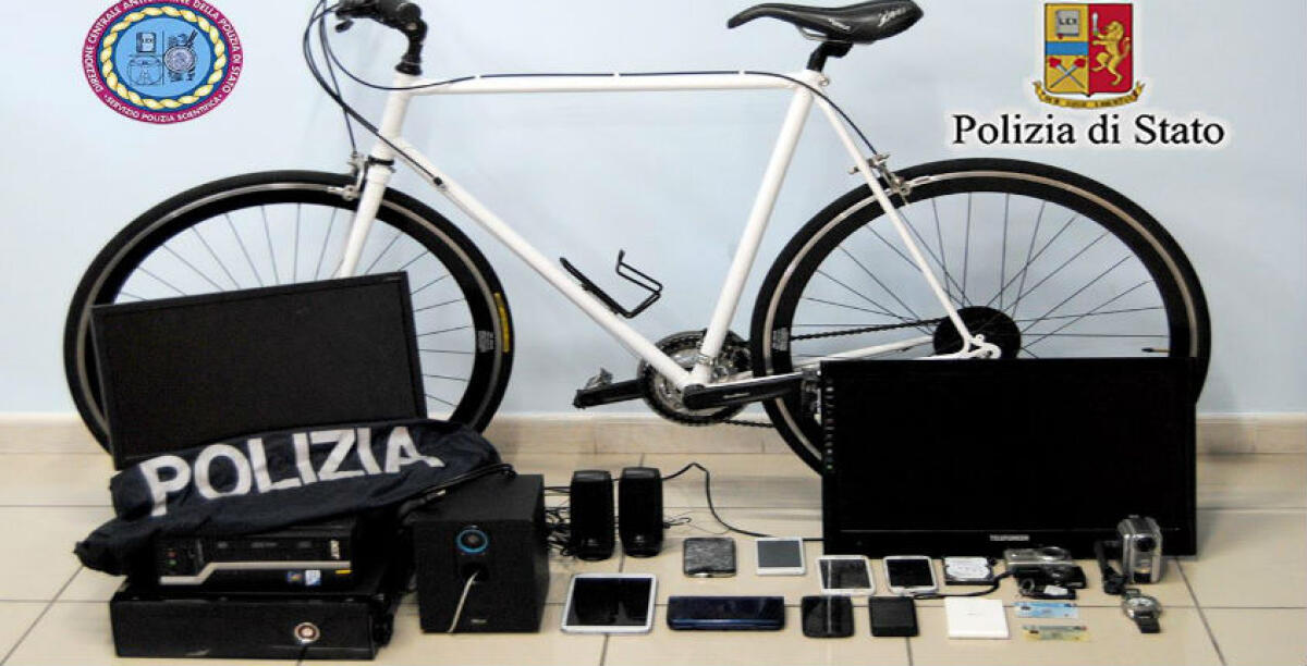 Perquisizioni nelle case di due gelesi e un romeno, scoperta una maxi refurtiva: chiusa una palestra di arti marziali - 