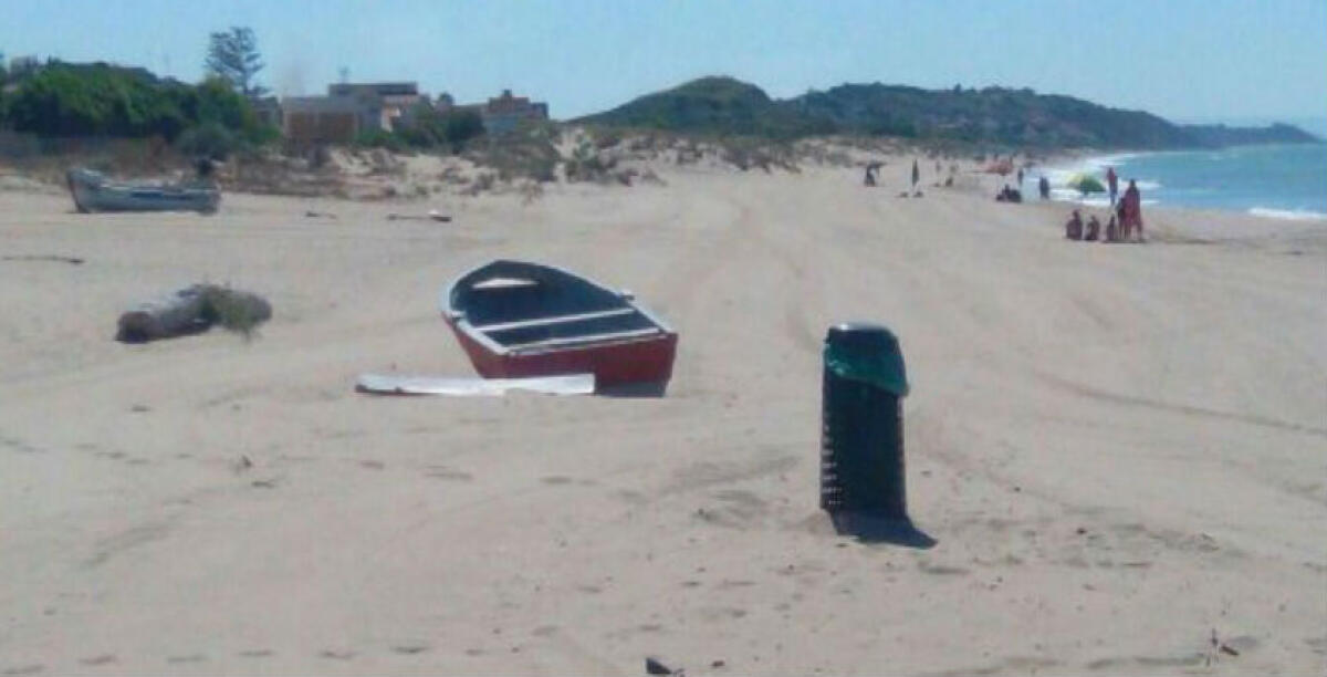 A Manfria spiagge più pulite e arrivano i cesti per i rifiuti: il comitato, "è un primo passo ma c'è tanto da fare" - 