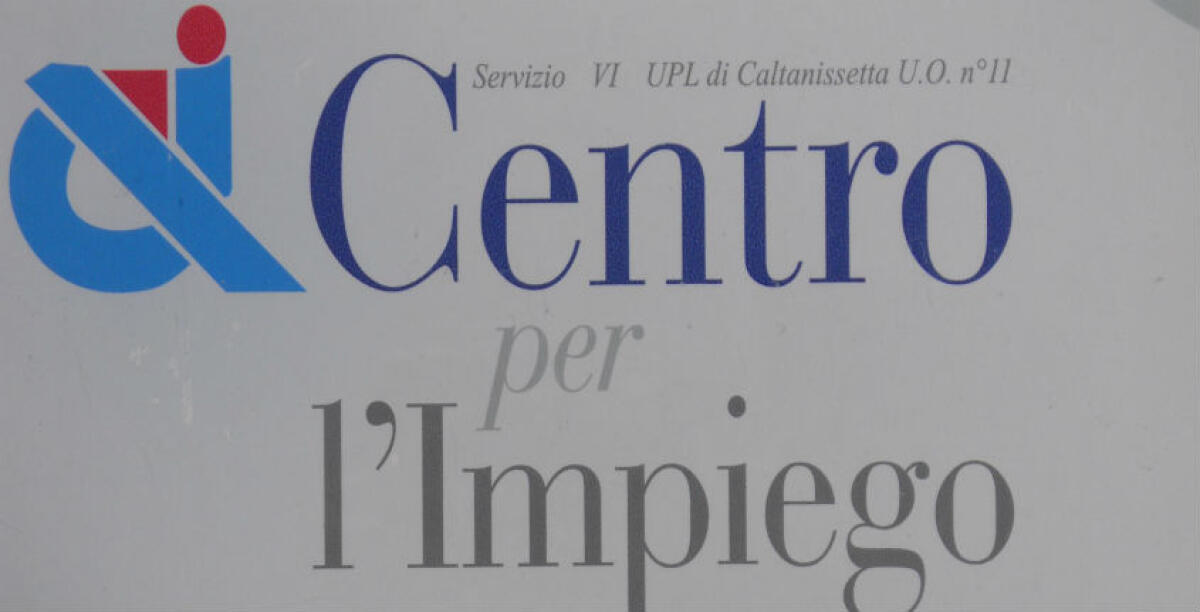 "Non c'è una goccia d'acqua", chiude il Centro per l'impiego: il dirigente ferma le attività - 