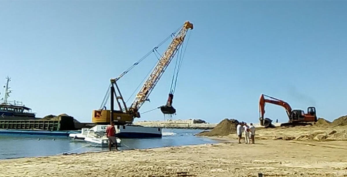 Sospetti sul dragaggio al porto, Di Blasi: sabbia spostata troppe volte in area priva di cartello di cantiere -