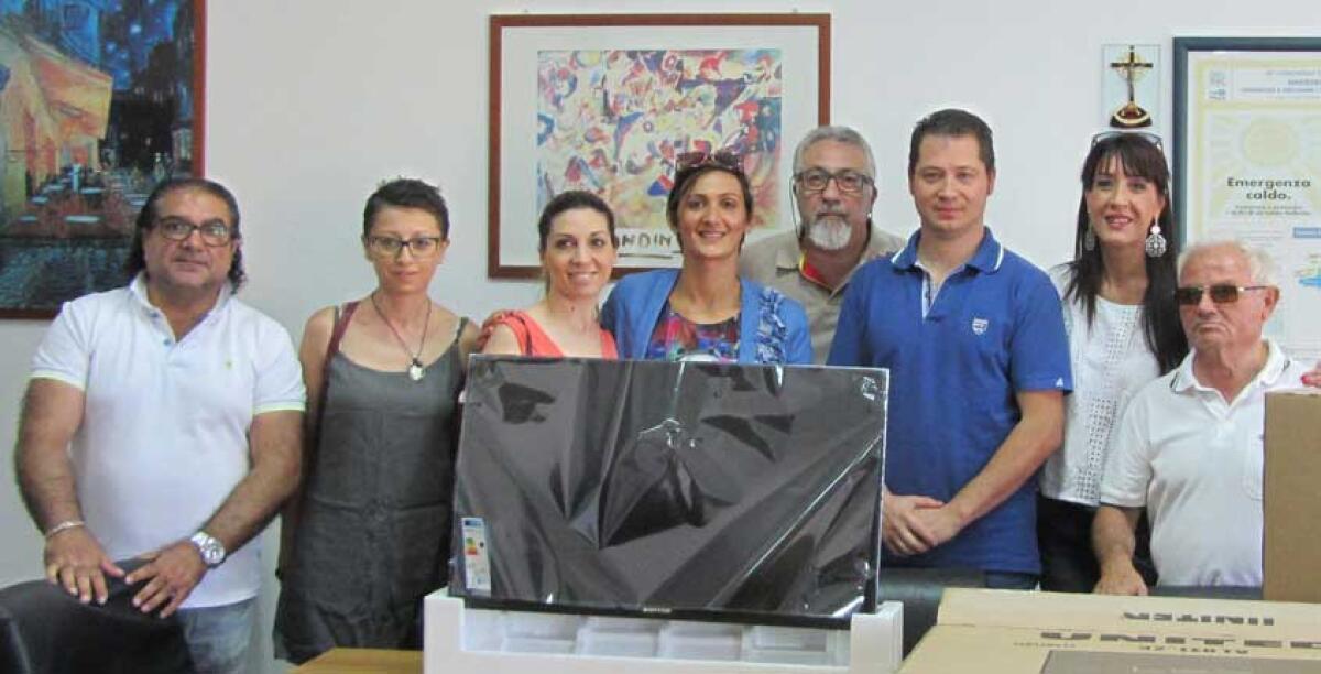 Carenze in ospedale, il mondo del volontariato dona televisori a Pediatria e Talassemia - 