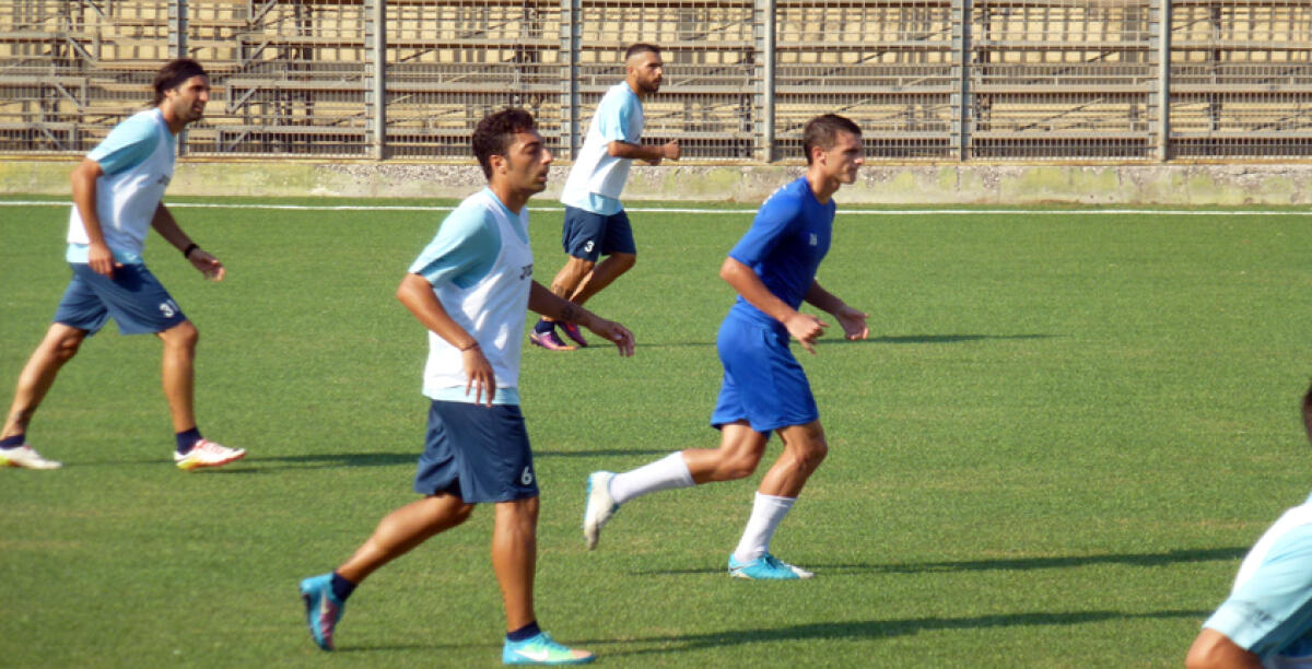 Buon test del Gela contro il Siracusa, vincono gli aretusei ma i biancazzurri non sfigurano - 