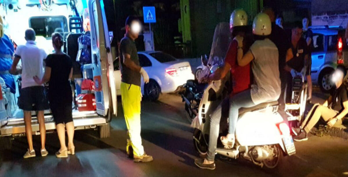 Due giovani feriti in via Venezia, il loro scooter finisce dentro una fossa non segnalata - 