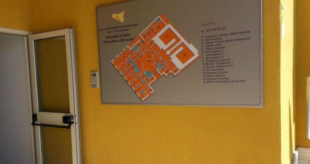 Malati invisibili alzano la voce, cure a rilento in bunker che sembrano forni - 