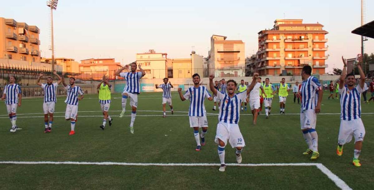 Gallon, gol e lacrime: l'attaccante sardo si ferma e Romano ammette i limiti del Gela - 