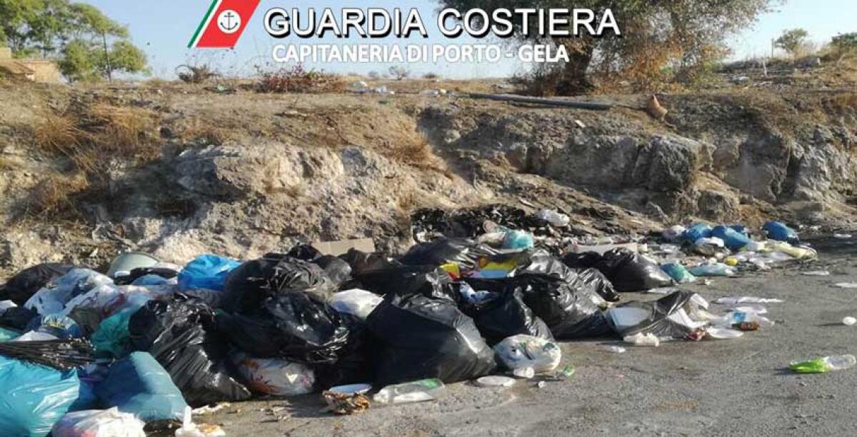 Sequestro del mezzo e 3.000 euro di multa, giro di vite della Capitaneria contro l'abbandono dei rifiuti - 
