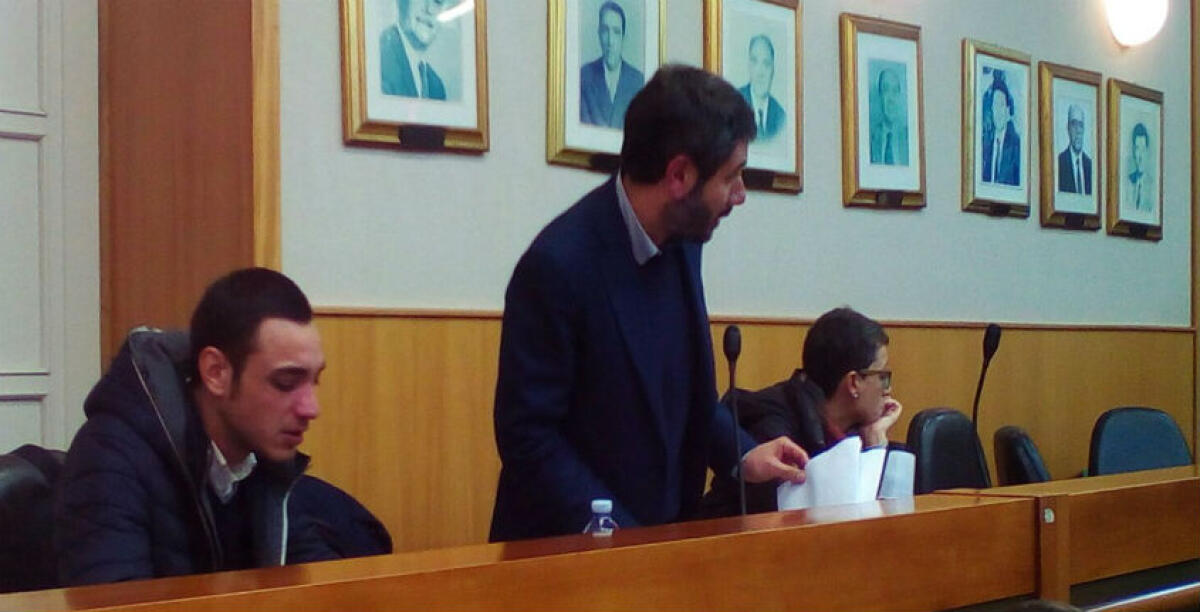 I grillini aprono all'intesa sulla sfiducia...la strana alleanza prende forma: Farruggia e Amato, "è la mozione di tutti" - 