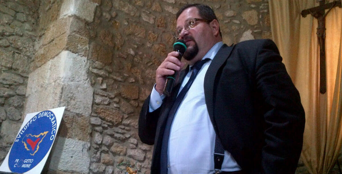 Il sindaco fa il primo passo..."il consiglio comunale è importante, andiamo oltre gli schieramenti" e ammette "non sempre bravi a condividere i risultati" - 