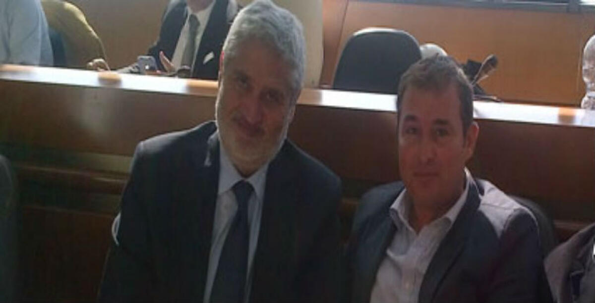 La campagna elettorale si fa anche al bar...Micari in città conteso da crocettiani e dem: prima al locale e poi in Comune - 