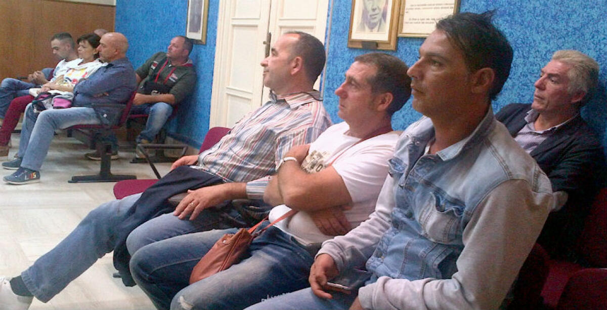 Per loro non c'è più spazio, senza lavoro dopo anni di servizio con i disabili: la Cgil vuole incontrare il sindaco -