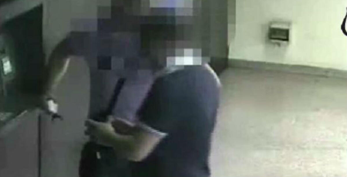 "Non sono io il ladro delle carte bancomat", Maganuco parla in carcere: per rubare avrebbe violato i domiciliari - 