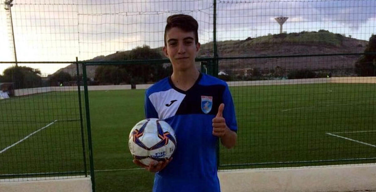 Quattro gol tutti su punizione nella stessa partita, impresa record di Gabriele Greco - 