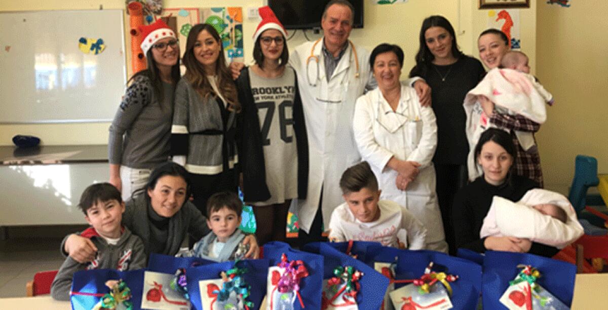 Il Centro Aliotta nel reparto di Pediatria per consegnare regali ai piccoli pazienti -