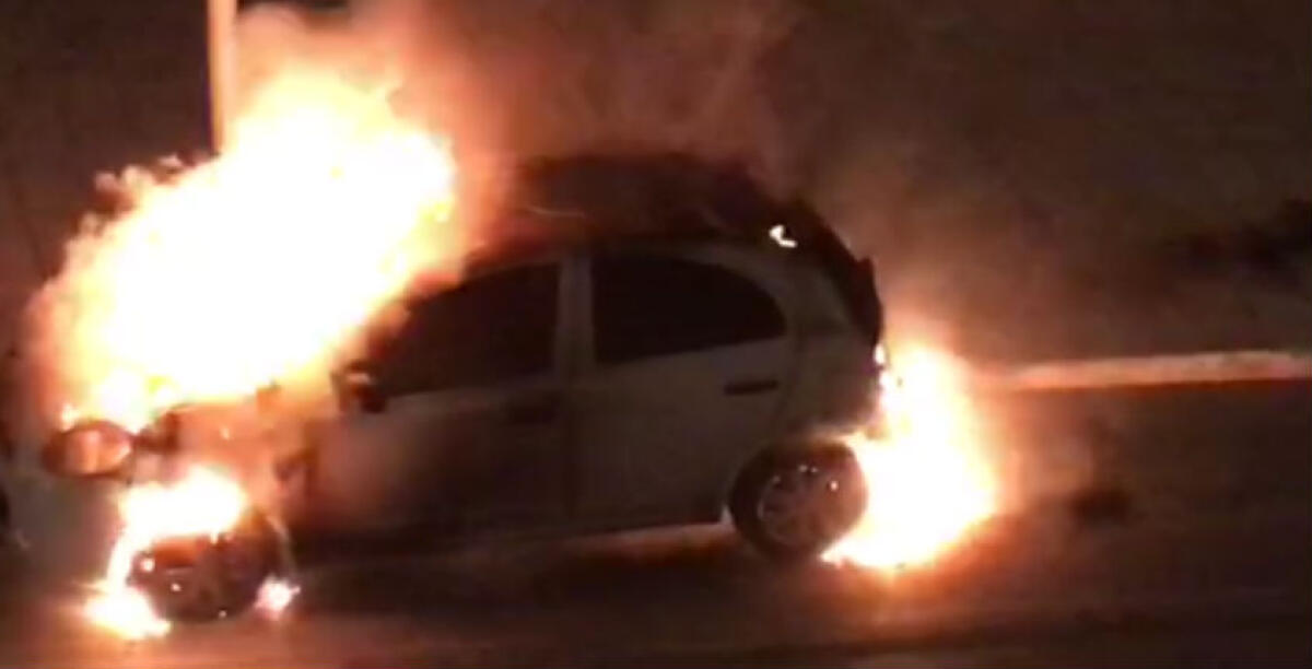 Rogo ad Ospizio Marino, danneggiata un'auto: è il secondo in ventiquattro ore dopo quello di Albani Roccella - 