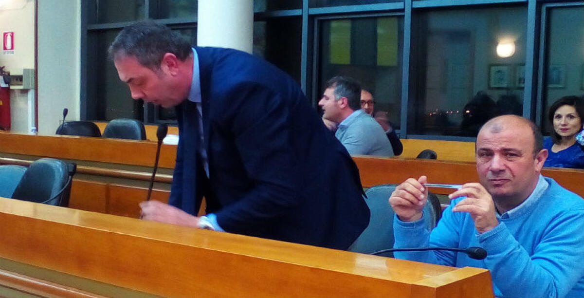 Il piano delle alienazioni salta ancora, tutto rinviato a lunedì: tanti dati non convincono i consiglieri - 