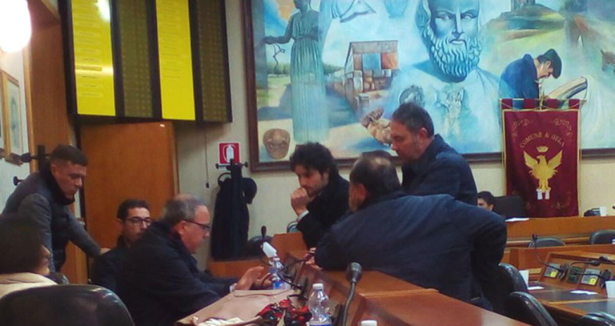 Il consiglio decide di non decidere, anche per la vicepresidenza bisognerà attendere - Un momento della seduta di questa sera