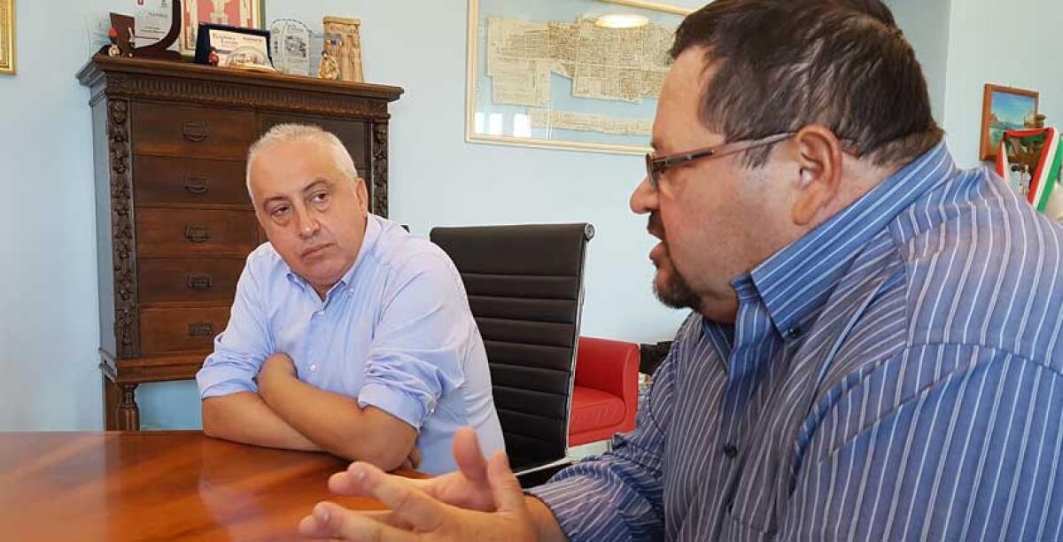 Per "sperare" nei soldi dell'Ue arrivano gli esperti dello Iemest, affidamento diretto all'istituto - Il sindaco Domenico Messinese e il dirigente Antonino Collura