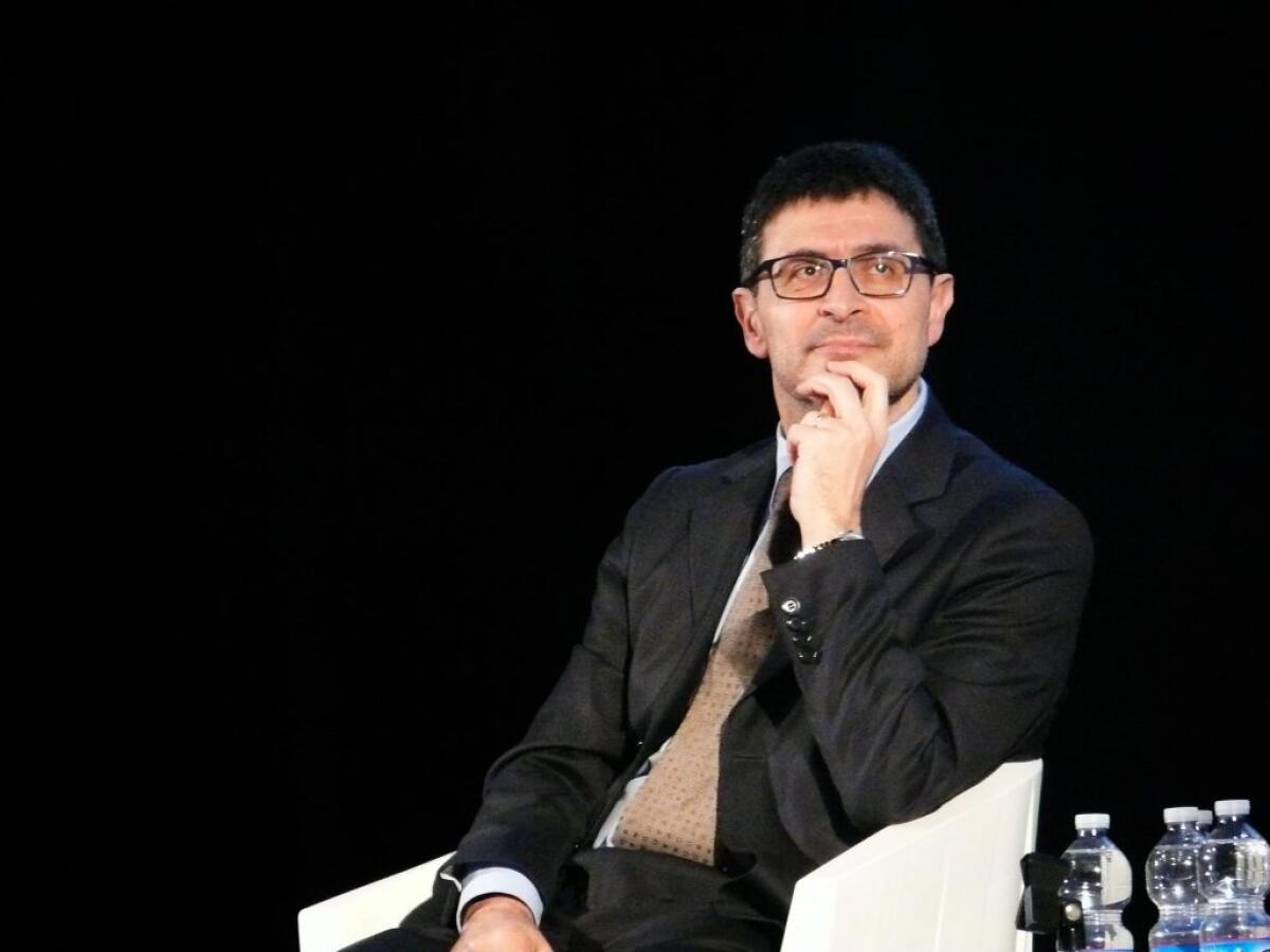 Una scuola più vicina agli studenti, 150 studenti e 80 insegnanti dal prof Persico - 