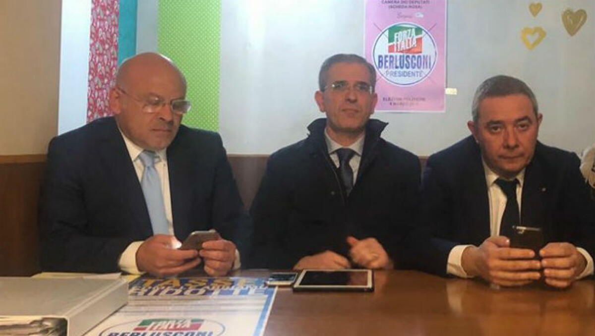 Il sindaco vicino a FI? Mancuso, "solo dialogo istituzionale": Sammito nel gruppo consiliare - Forza Italia attacca Pagano che ha detto no all'alleanza elettorale