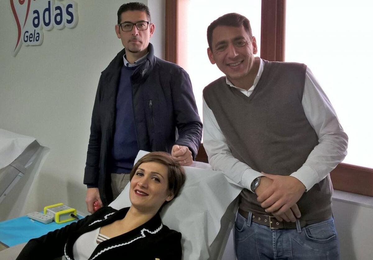 I consiglieri rispondono all'appello dell'Adas e donano il proprio sangue - I consiglieri Luigi Di Dio, Salvatore Farruggia e la presidente Alessandra Ascia
