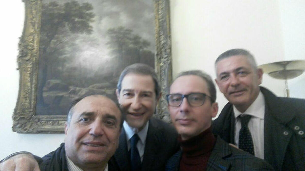 La commissione urbanistica a Palermo, l'incontro anche con Musumeci: "Sta seguendo il caso Eni" - I consiglieri della commissione e il presidente Musumeci