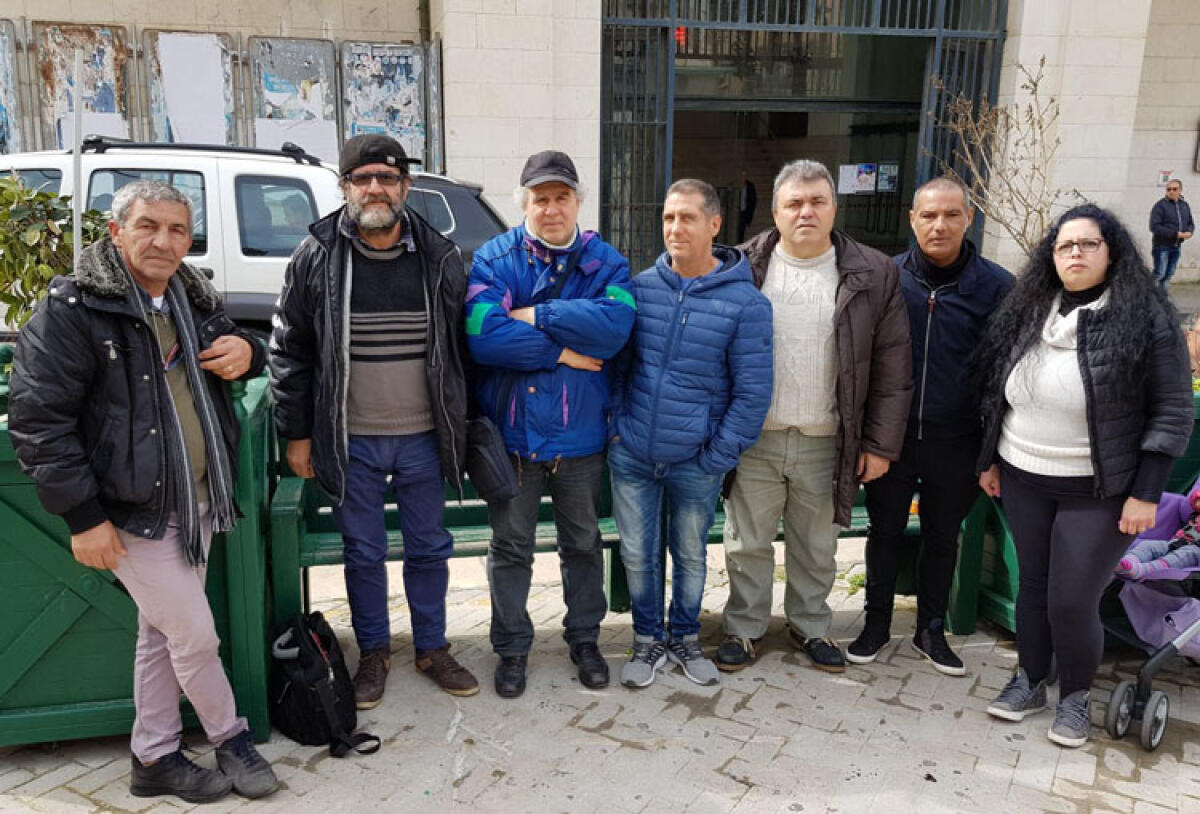 Gli ex Cogetra: "Basta con i voucher, fate in modo di farci tornare a lavorare" - la protesta degli ex lavoratori della Cogetra