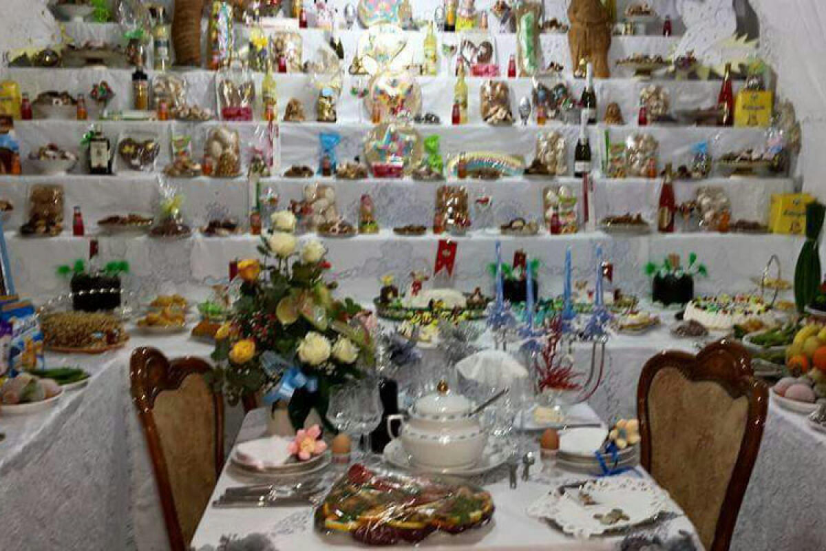 Cene di San Giuseppe, ecco l'elenco completo: altari anche nelle chiese - Una cena di San Giuseppe