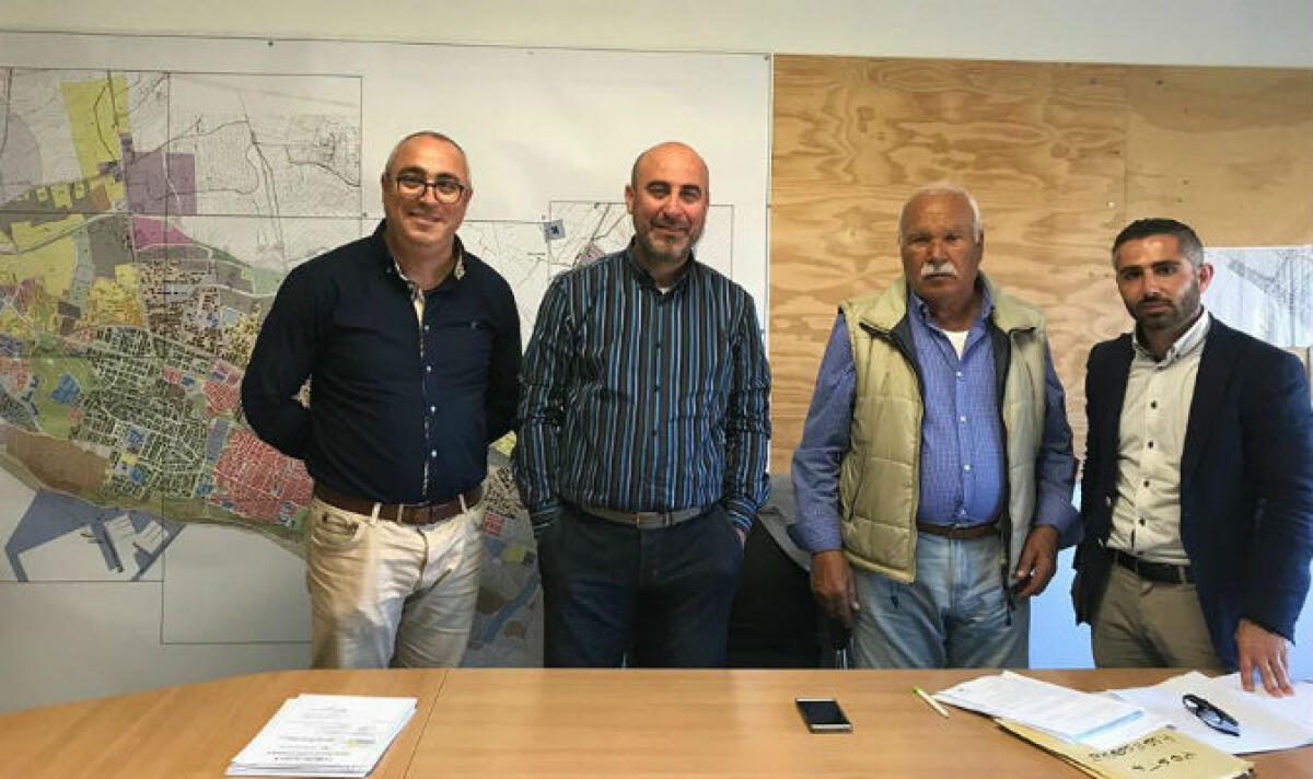 I progetti per la rete fognaria e la "piaga" rifiuti, vertice su Manfria: il comitato dall'assessore - L'incontro con l'assessore