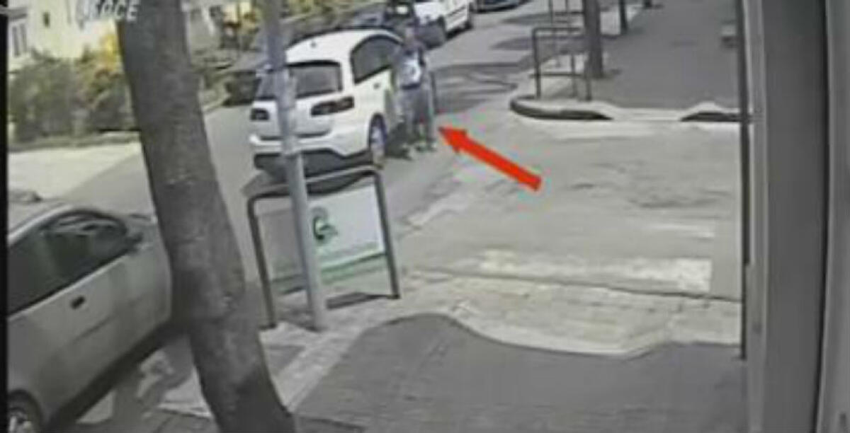 Estorsione e contrasti, spararono a un rivale: chiesti 30 anni per Caci e 10 per Falsaperla - La scena dell'agguato ripresa dai sistemi di videosorveglianza