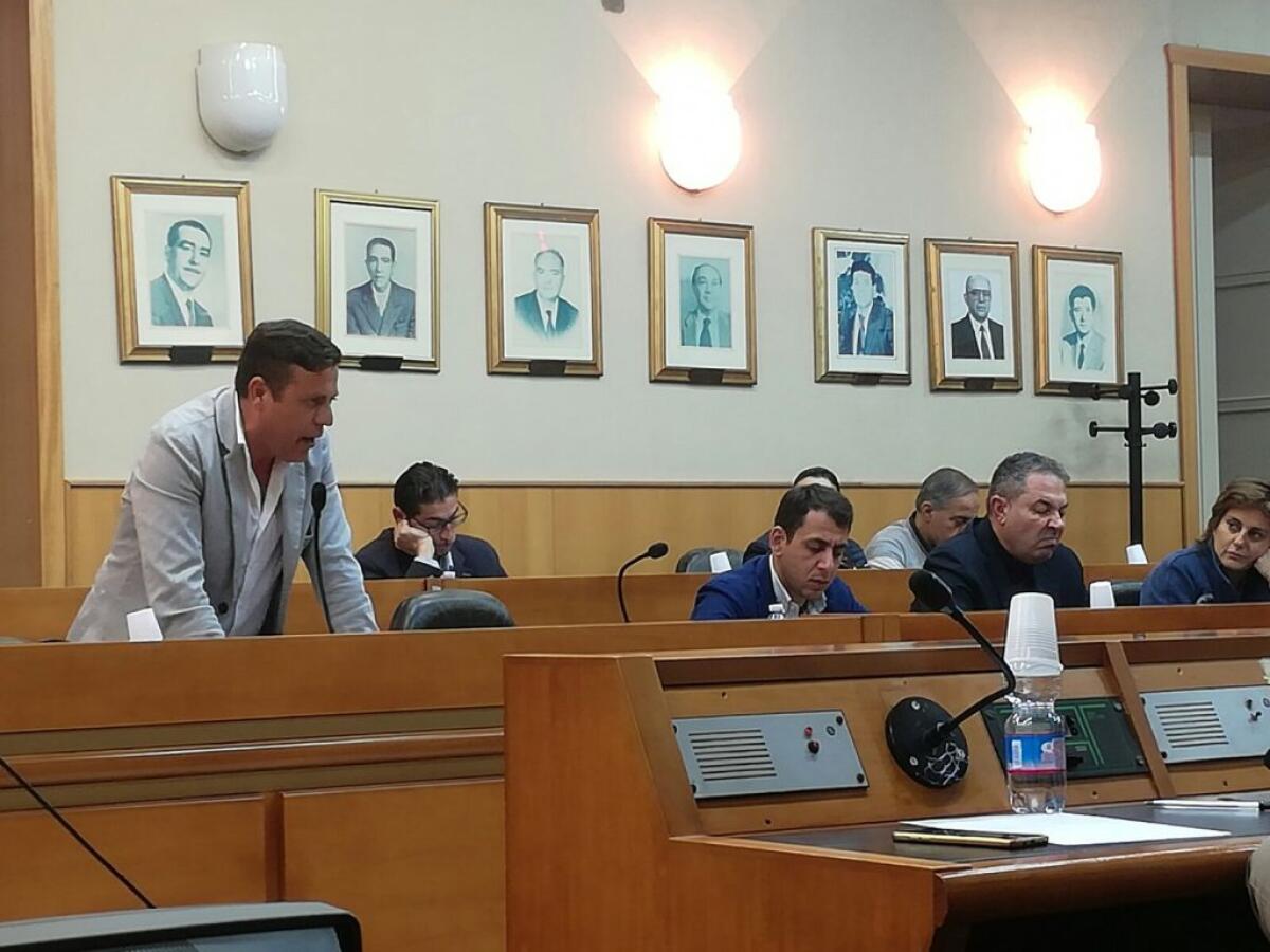 Caos rifiuti: "Ritirate le deleghe a Siciliano", e Sicilia Futura si spacca - Il candidato centrista a sindaco potrebbe essere l'ex consigliere Vincenzo Cirignotta