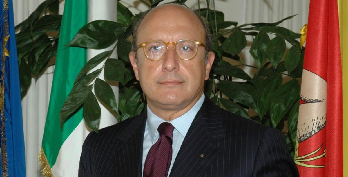 Tra gli avvocati del Comune spunta il vicepresidente della Regione Armao, l'incarico per una causa al Cga - Il vicepresidente della Regione nominato come legale del Comune