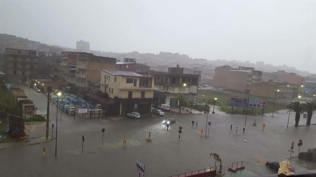 Allerta meteo per le prossime ore, il sindaco ordina la chiusura delle scuole - 