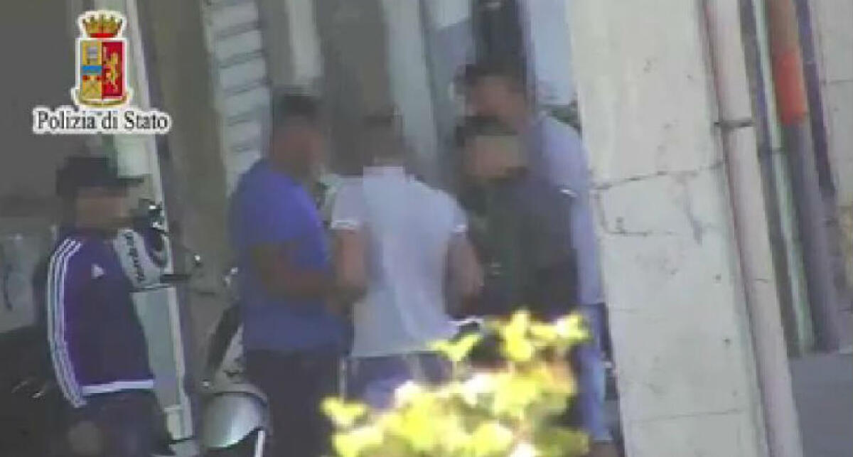 La rapina per i biglietti del concerto, revocati i domiciliari ad un ventiduenne -