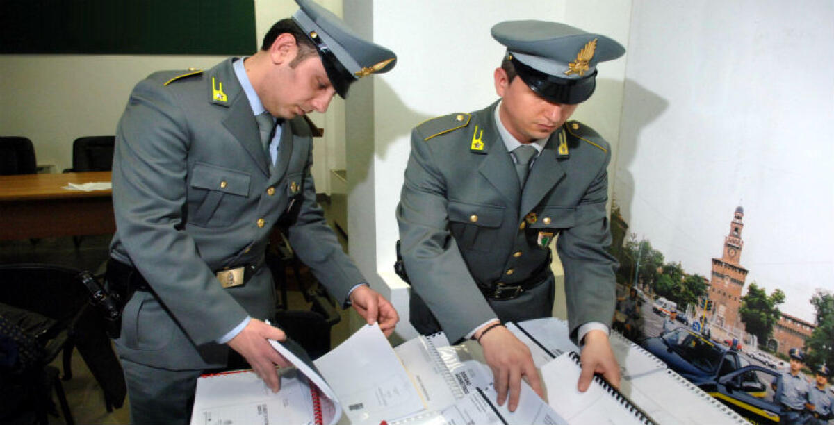 Fatture false e lavoratori in nero, sequestrati conti per 500 mila euro a società ortofrutta - 