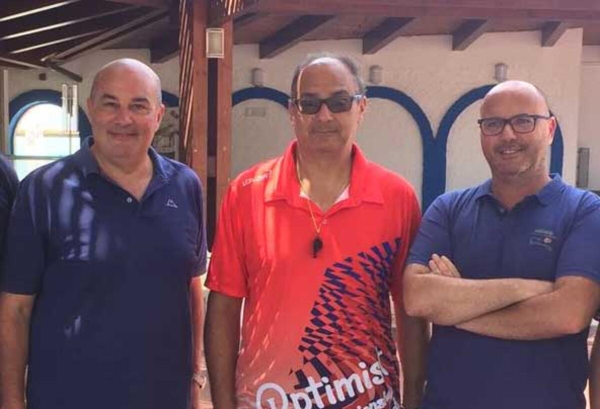 Coppa Sicilia Optimist, al Club Nautico 120 imbarcazioni spinte dal vento termico - DA sinistra: Giuseppe Morselli (presidente Nautico), Massimo Giorgianni, Francesco Barone.