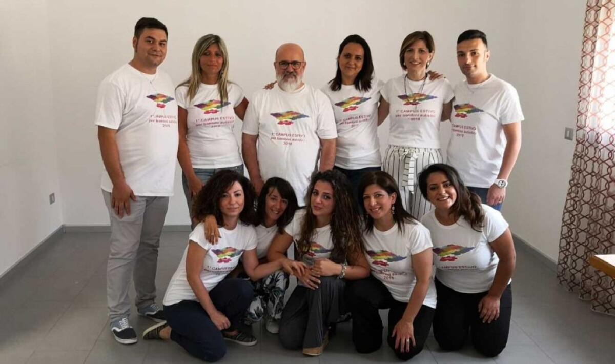 Grest per autistici, primo campus a “San Sebastiano” con educatori esperti - Lo staff del campus estivo per soggetti autistici