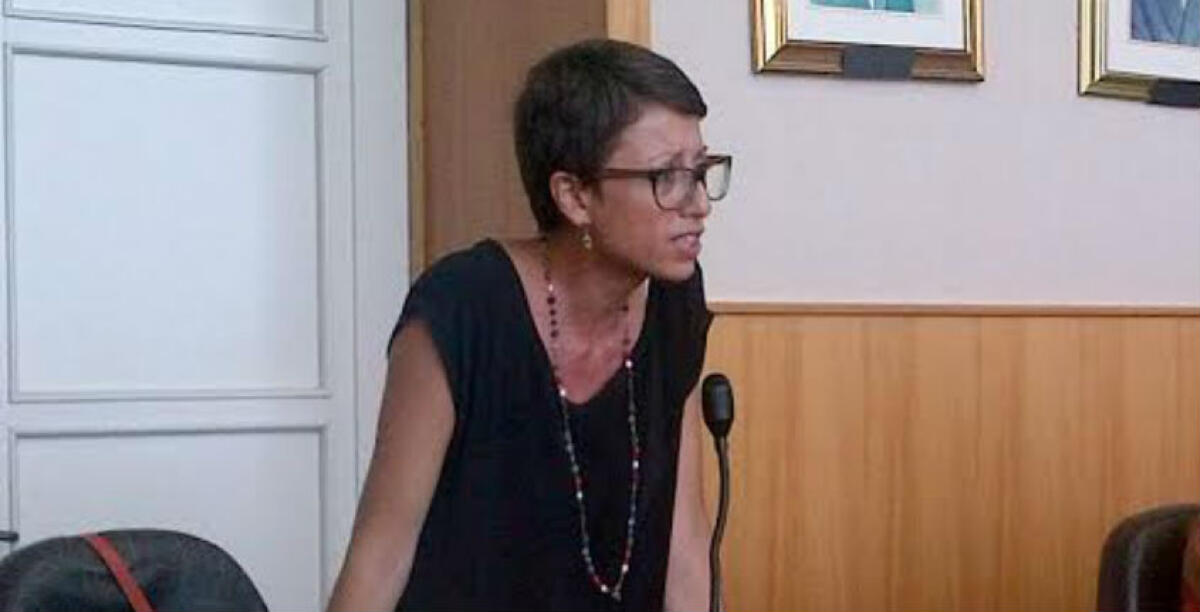 In attesa della sfiducia c'è chi rinuncia ai gettoni in commissione, grillini: "Scelta migliore" - Il consigliere M5s Virginia Farruggia