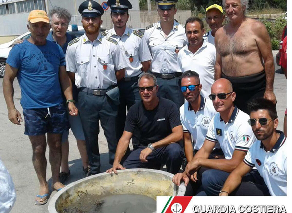 Un louterion del VI° secolo recuperato nei fondali di Bulala - Il louterion trovato a Bulala