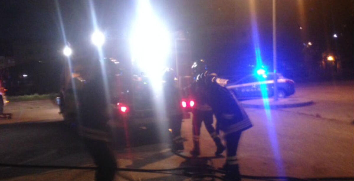 Due Opel colpite dal fuoco nella notte, danneggiata auto di commerciante - 