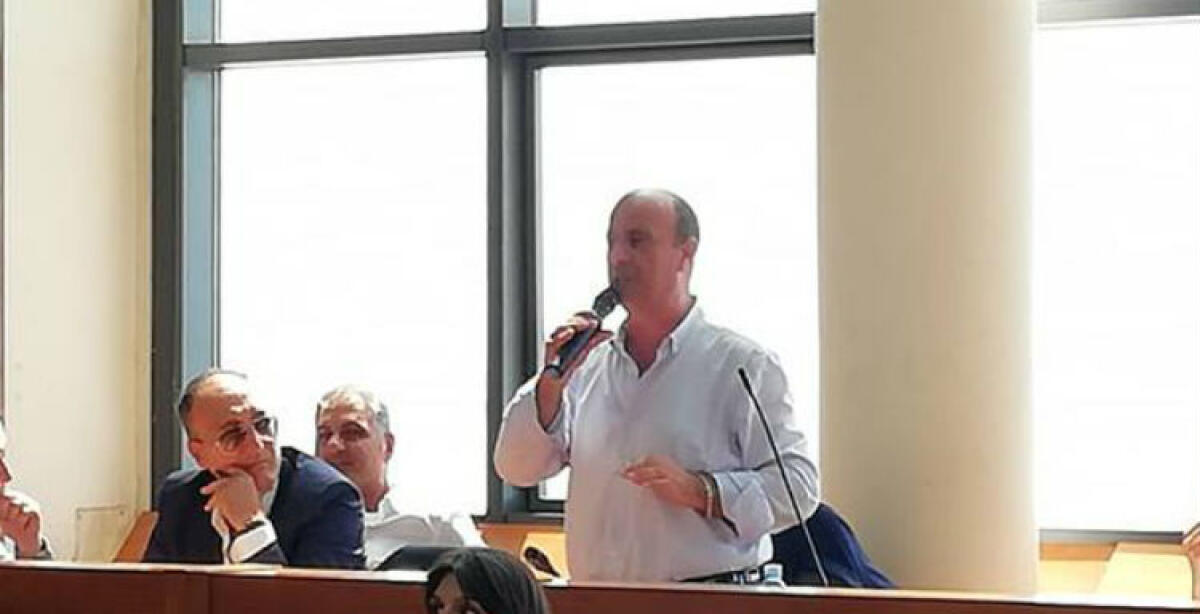 "Messinese faccia un atto di dignità e ritiri il ricorso", Casano: "E' la città che l'ha sfiduciato" - 