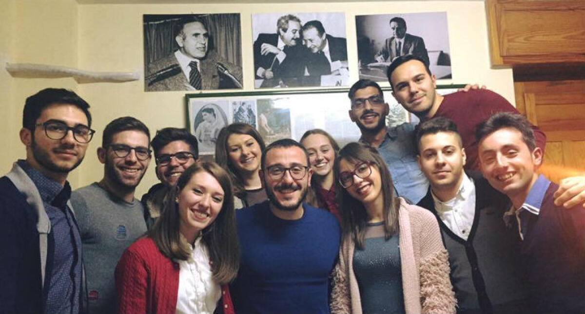 I Giovani dem si allontanano da Di Cristina, varata la campagna anti-dinosauri: "Verso gruppi civici" - I Giovani Democratici si allontanano dal Pd ufficiale